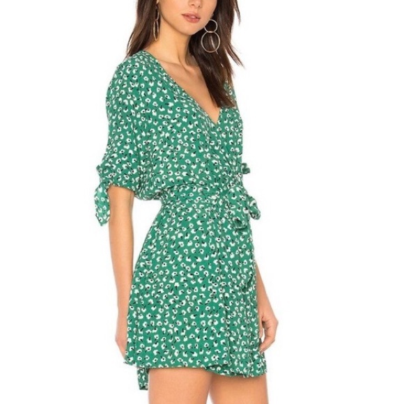 💚 FAITHFULL THE BRAND Oslo Mini Dress Vintage Bloom Green Wrap Ties Sz 4 EUC - Picture 2 of 6